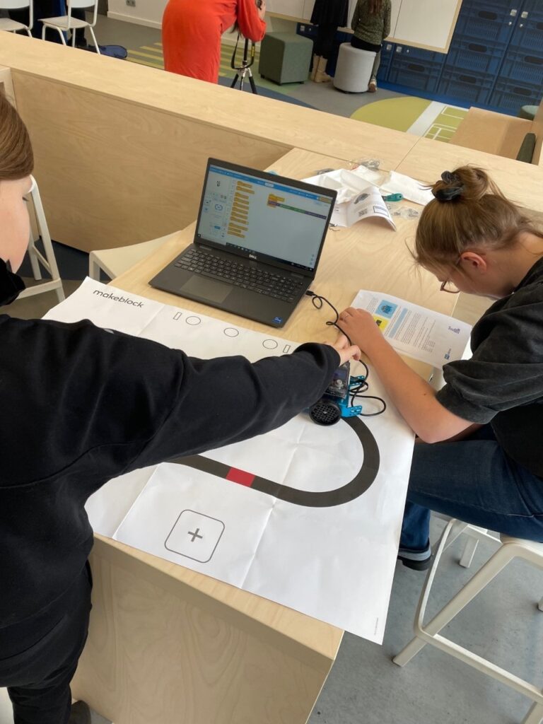 Techlab robotica programmeren Technolab STO het Gooi